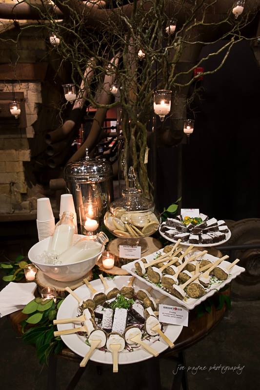 65393_705886342779621_36836805_n